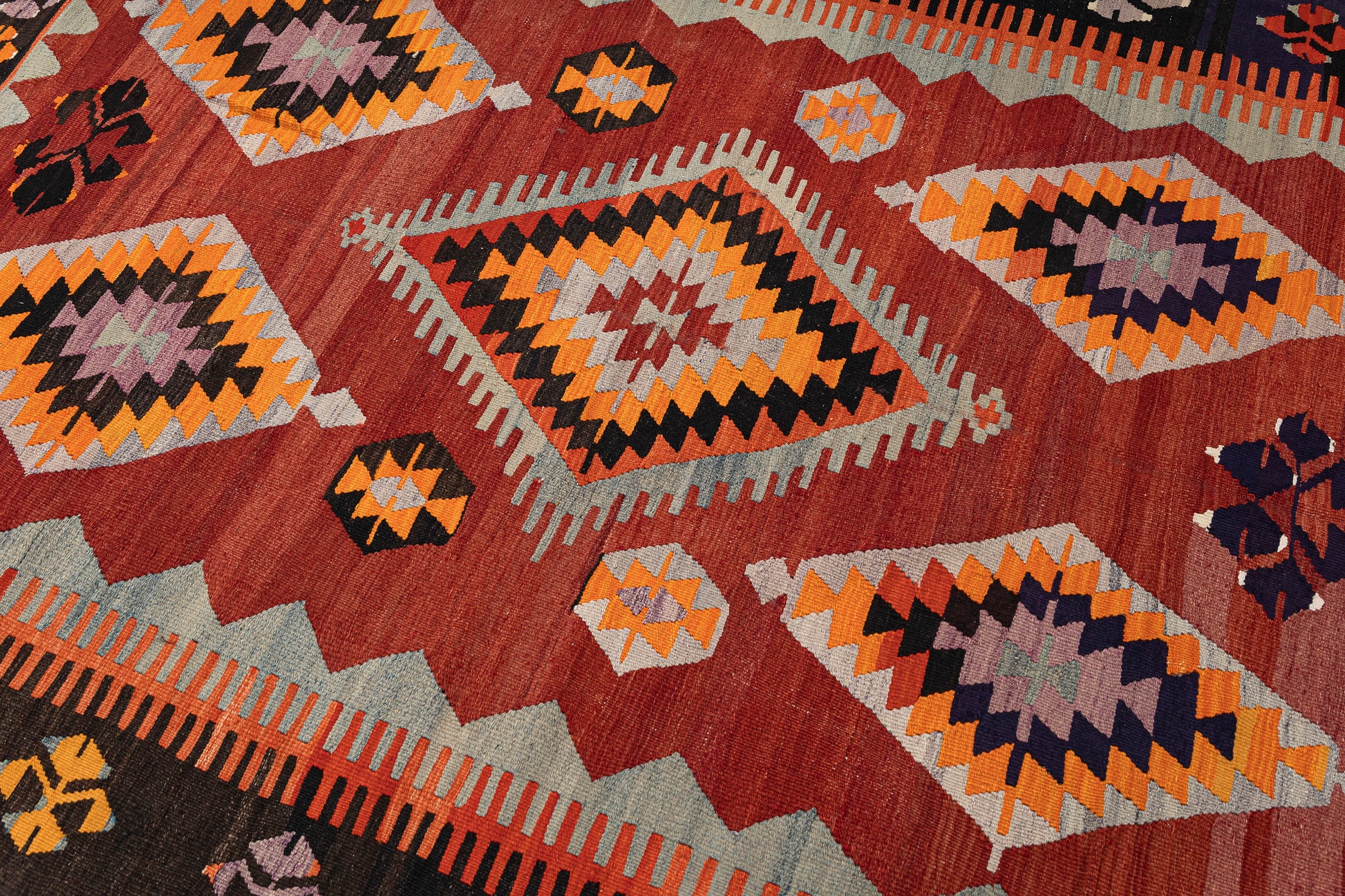 1960s Synnadic Handmade Vintage Rug | 190x270 cm - Dervish Rugs