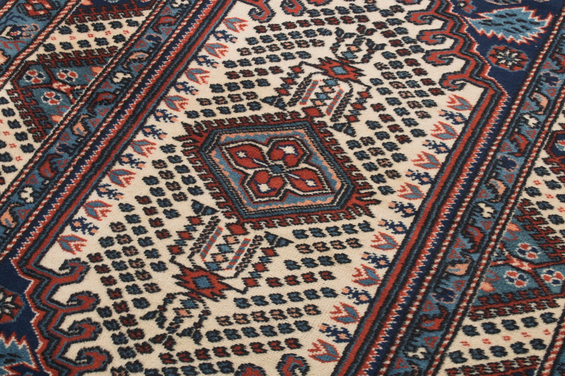 1970s Bigadic Vintage Turkish Rug | 100x195 cm - Dervish Rugs