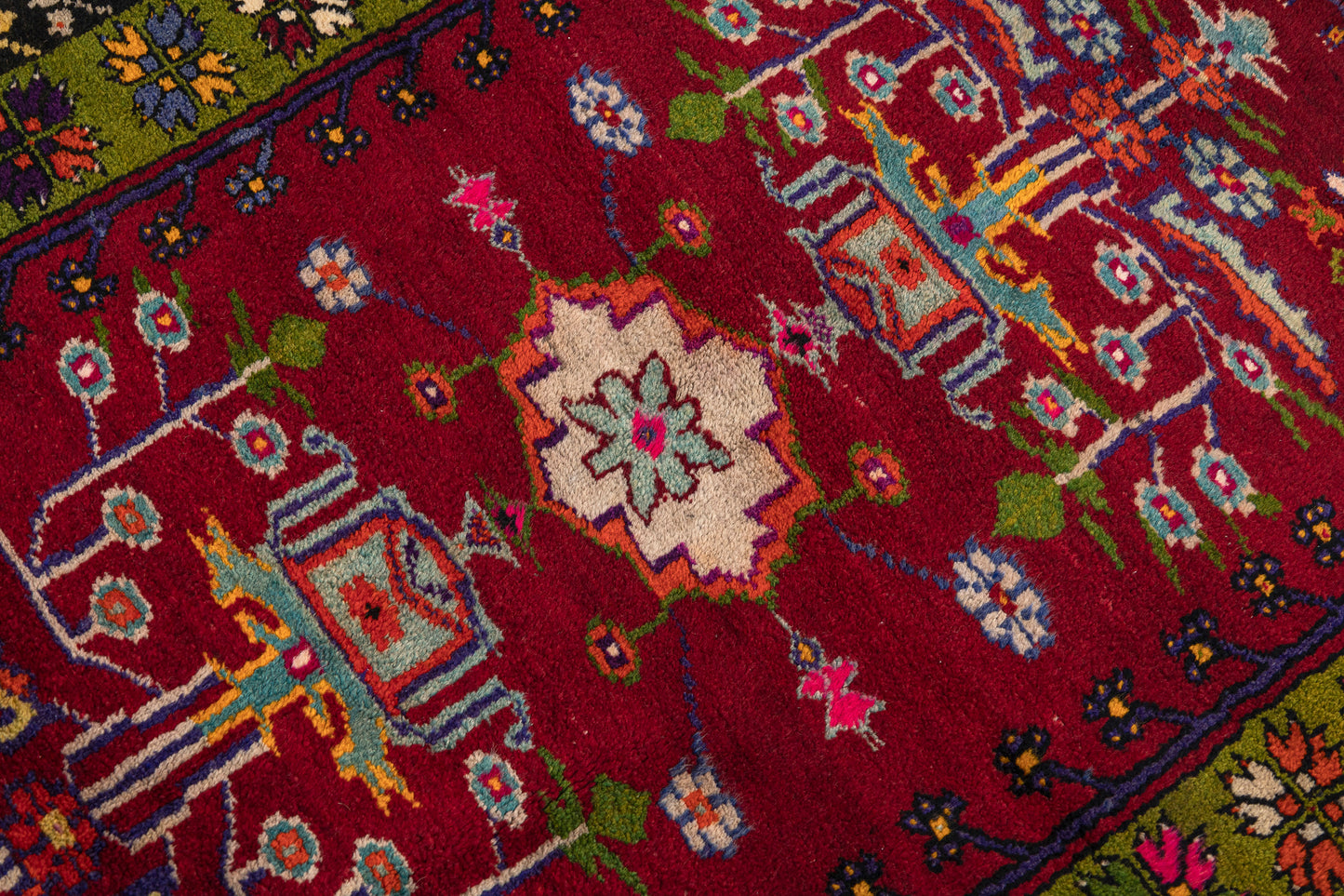 1960s Mocissus Vintage Turkish Rug | 120x180 cm - Dervish Rugs